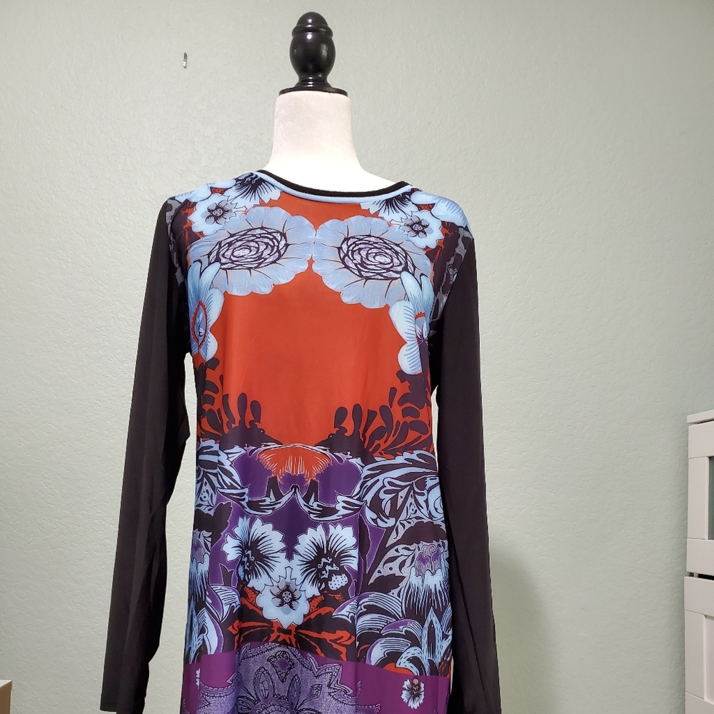 NWT Griffin Paris Dress. Size L